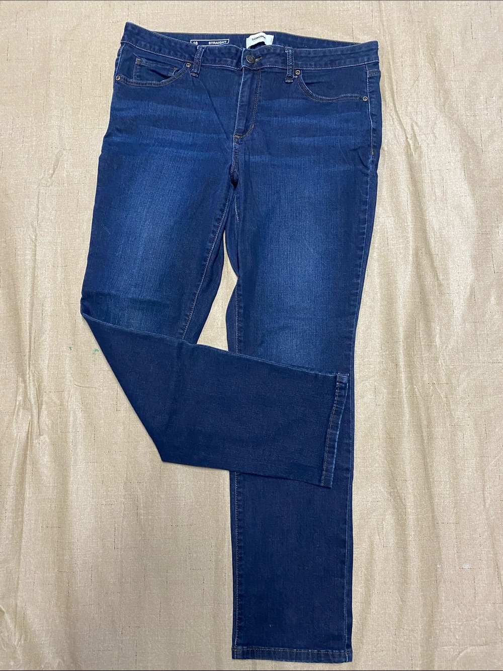 Women’s Straight Jeans in Dark Indigo